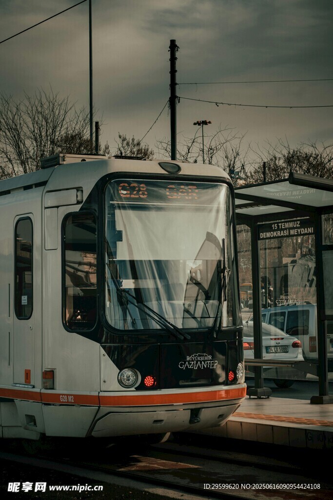 ?？空九_的現(xiàn)代有軌電車