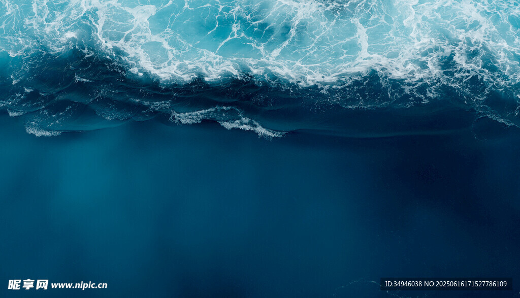 深海浪潮景象