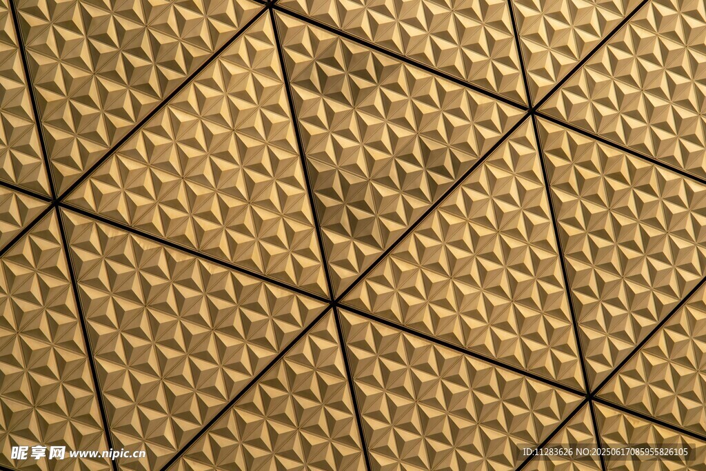 金色幾何紋理拼接墻面