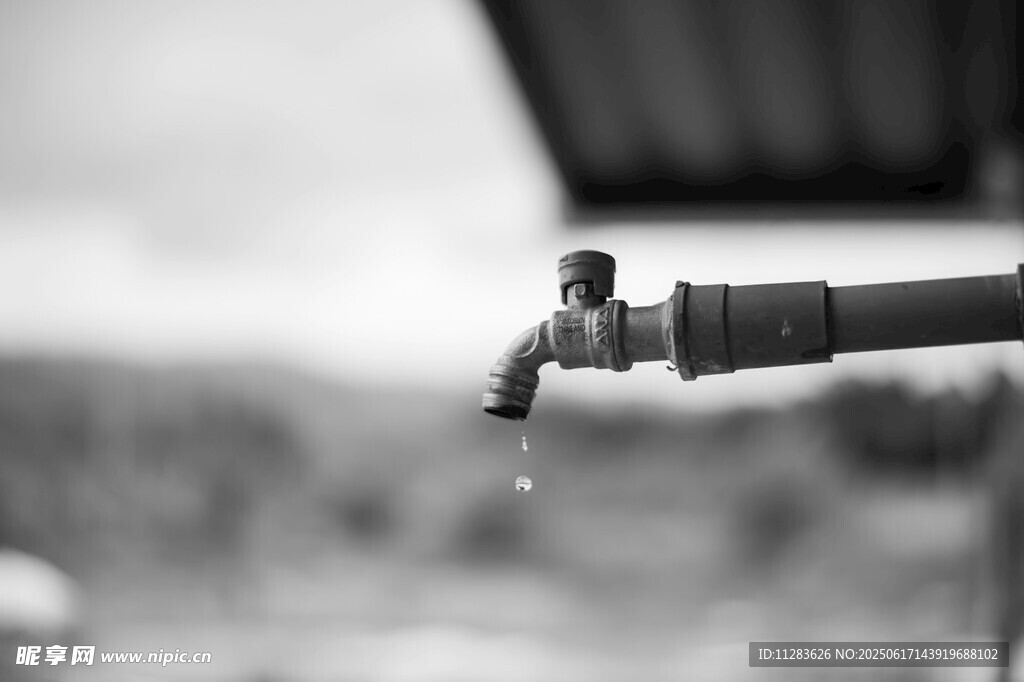 水龍頭滴水場景