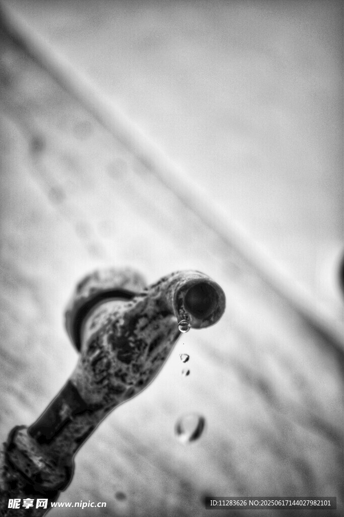 老舊水龍頭