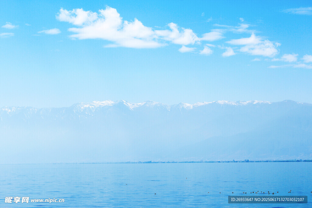 藍天碧海間的寧靜美景