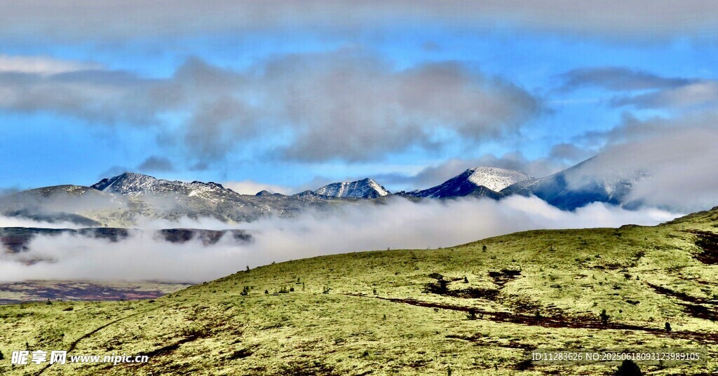 山間云海美景