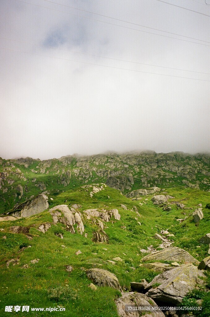 山間綠野