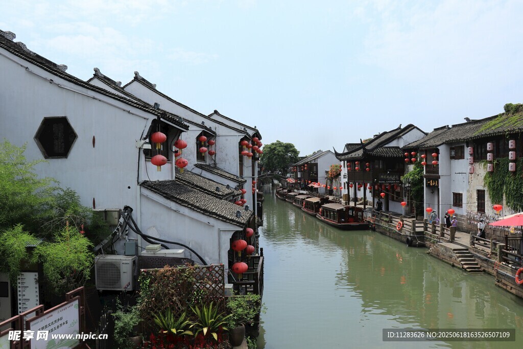 江南水鄉(xiāng)古巷河道美景