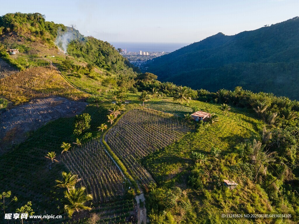 山間田園美景