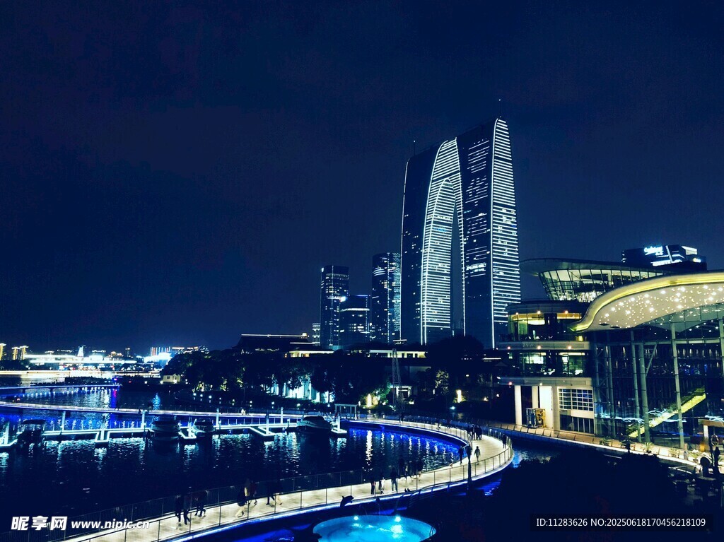 海灣璀璨夜景