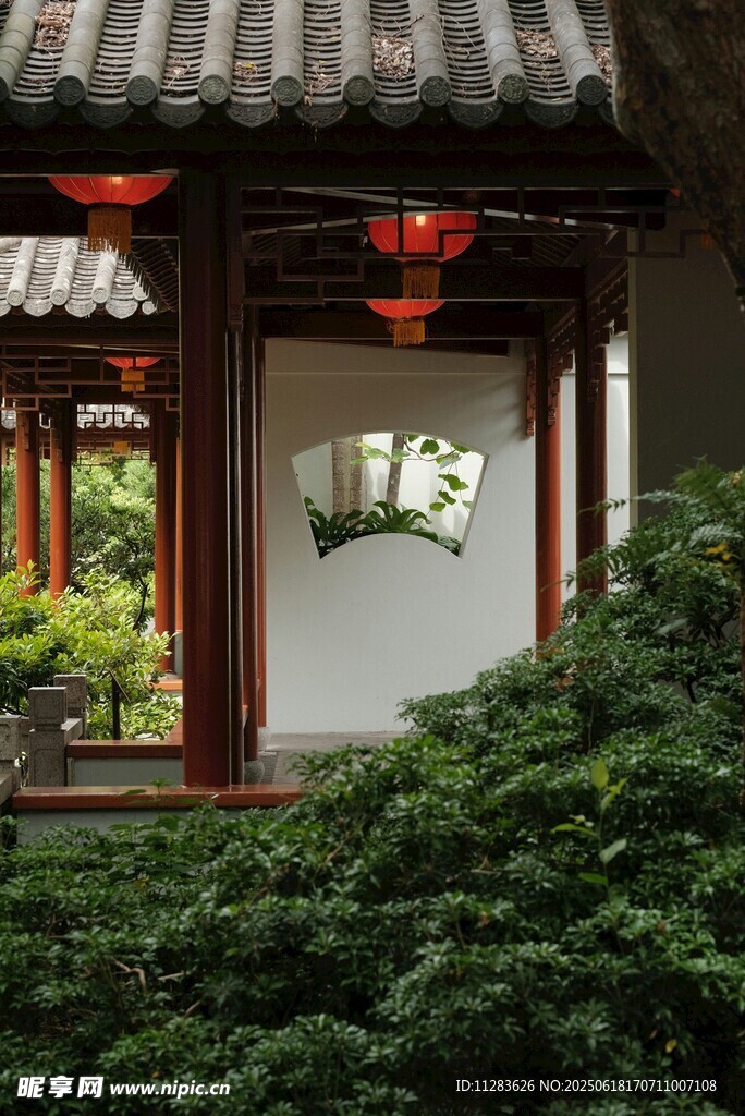 中式庭院中的雅致景致