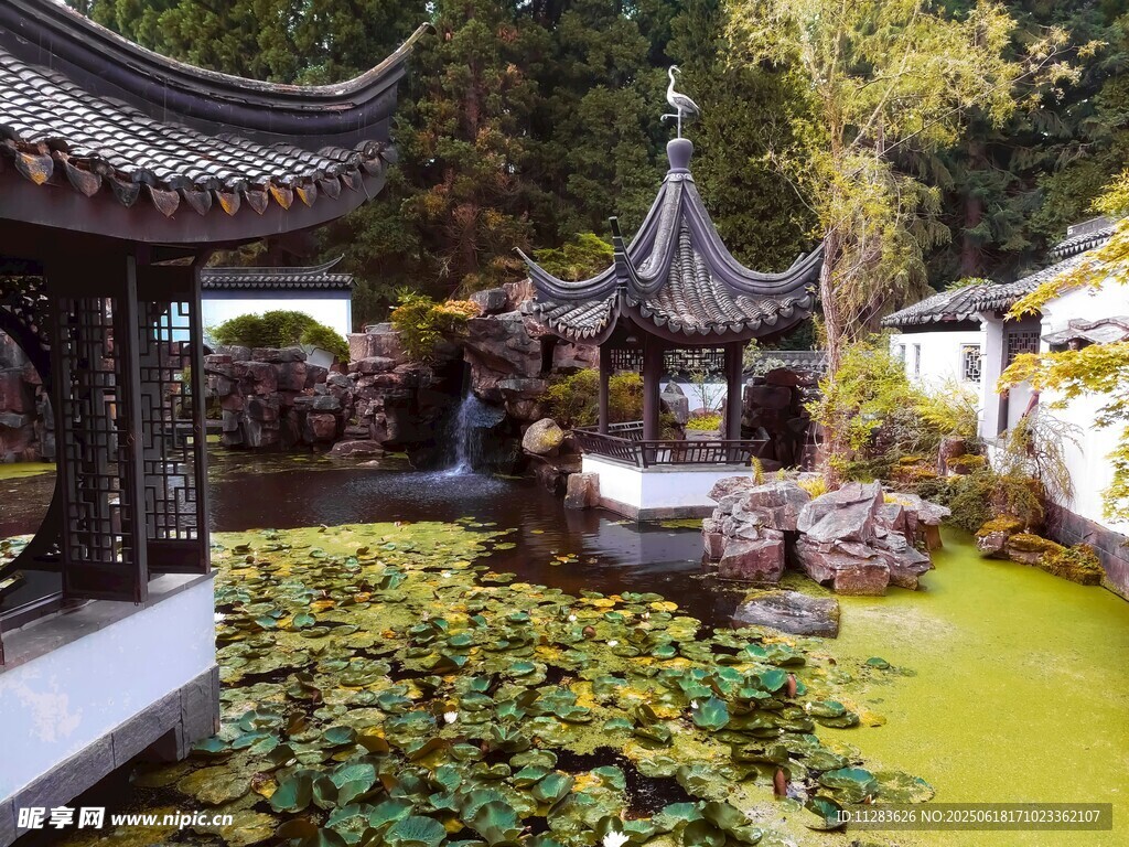 中式古典園林景觀一角