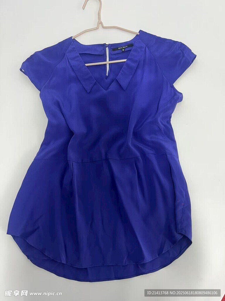 藍色無袖上衣展示