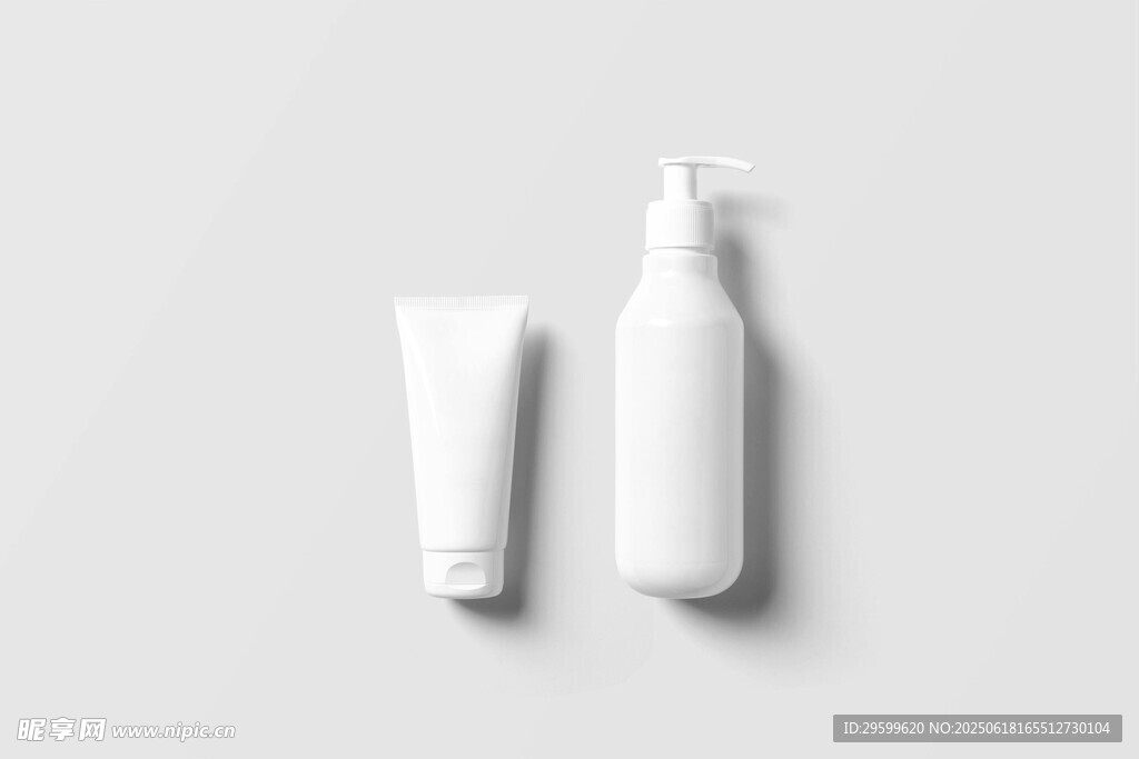 簡約白色護膚品瓶展示