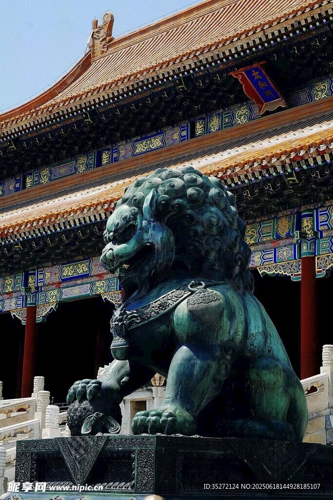 故宮銅獅盡顯皇家威嚴