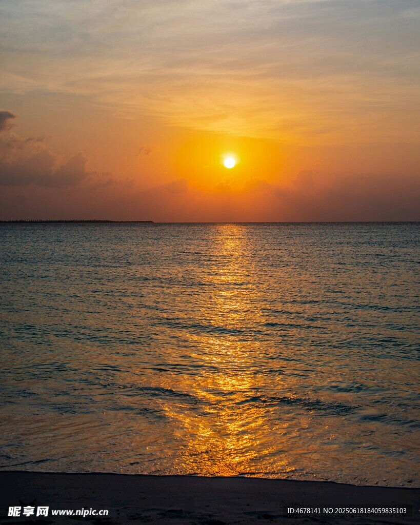 海邊日落美景