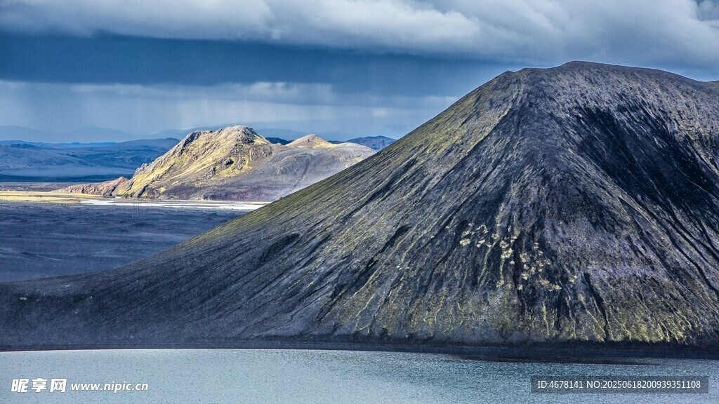 壯麗巍峨的高山景觀