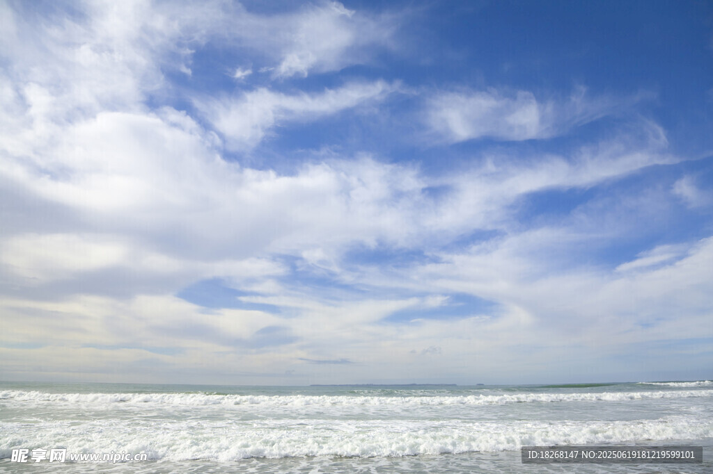 海邊藍(lán)天美景
