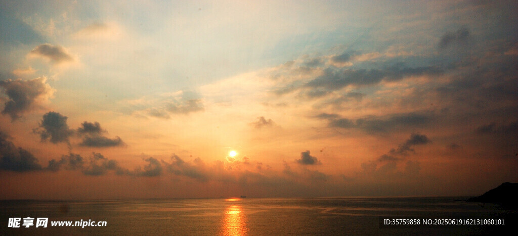 海上日出美景