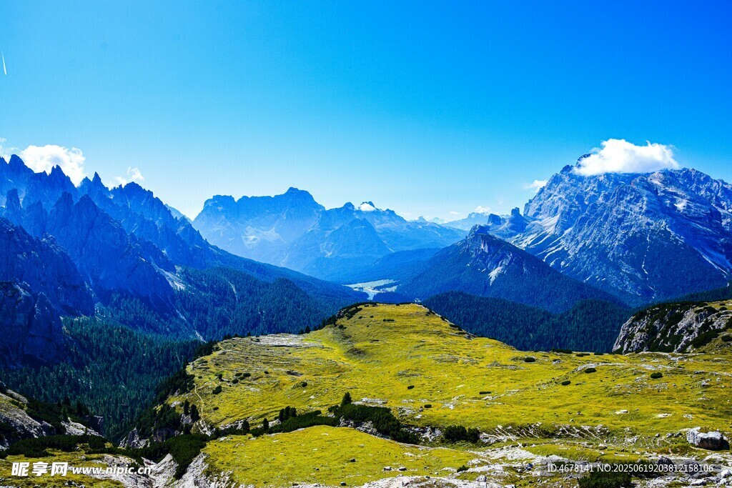 壯美高山草原風(fēng)光