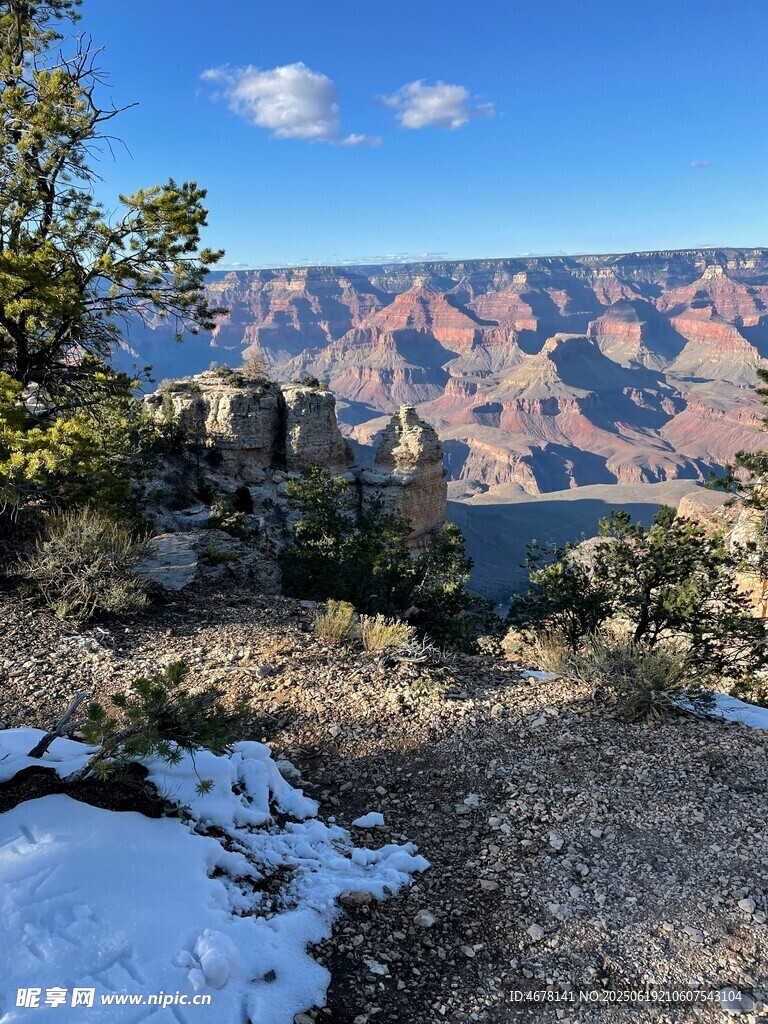 大峽谷雪景中的自然景致