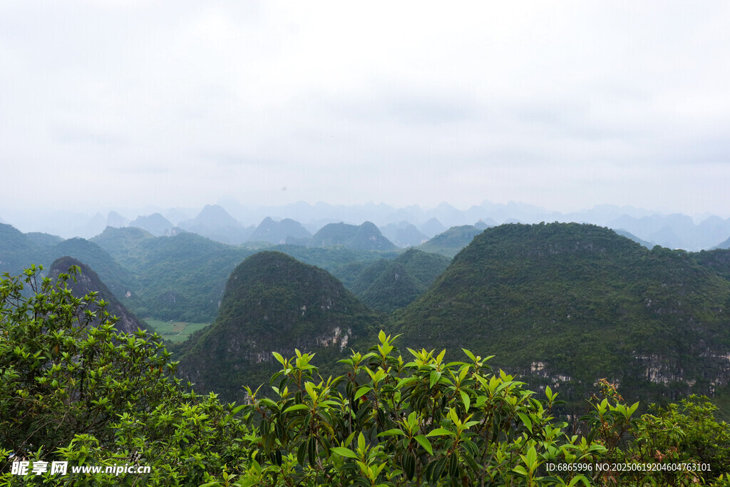遠觀秀麗峰景