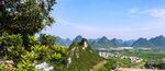 秀麗山間美景