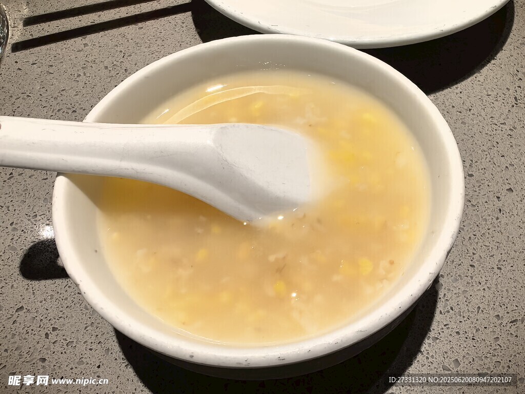 一碗美味的玉米羹