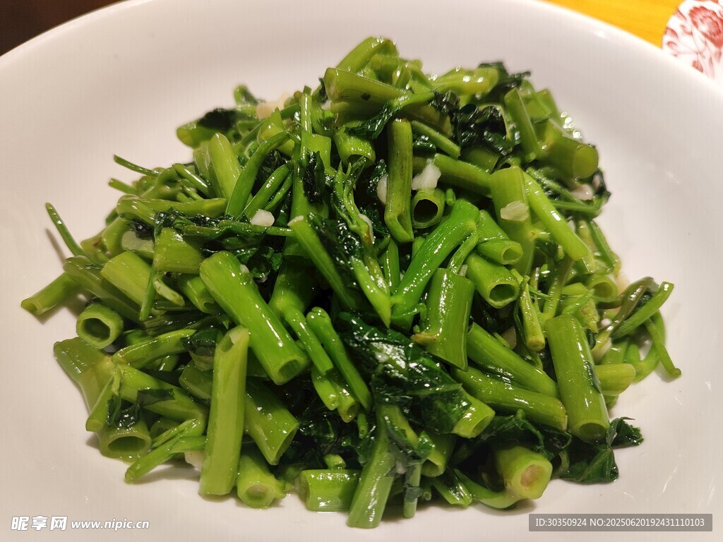 清炒空心菜