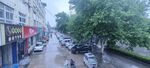 雨后街道景象