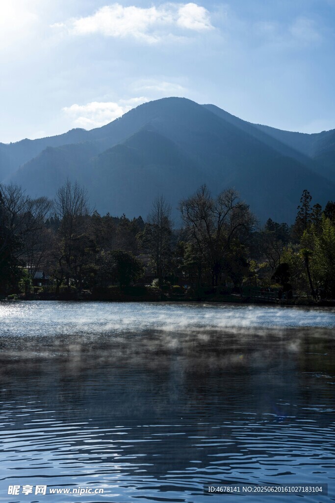 寧靜山水間的自然美景