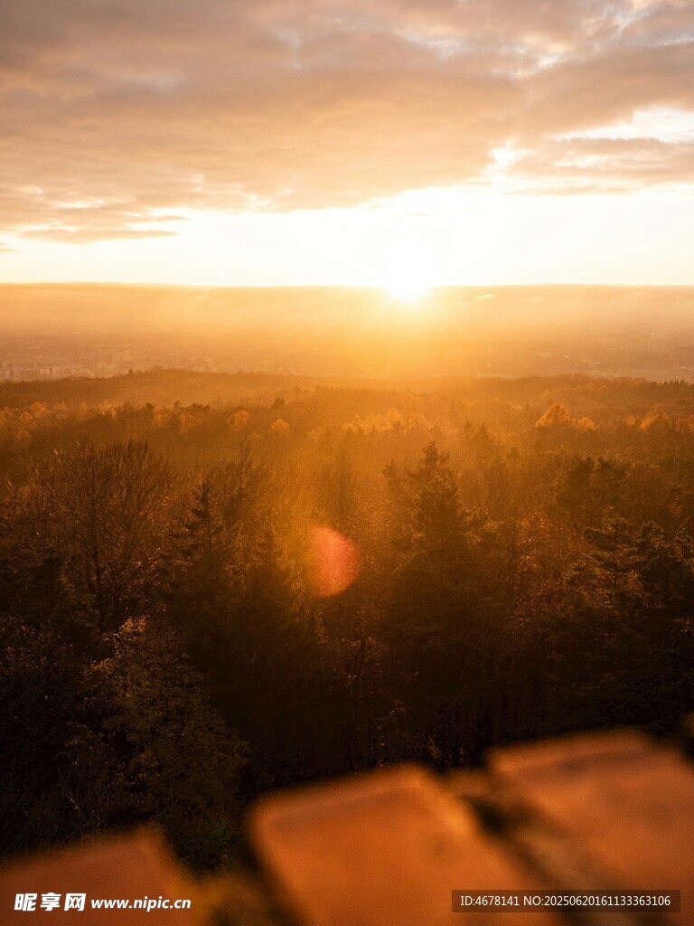 夕陽下的廣闊景致