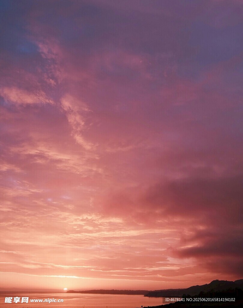 日落時分的絢爛天空