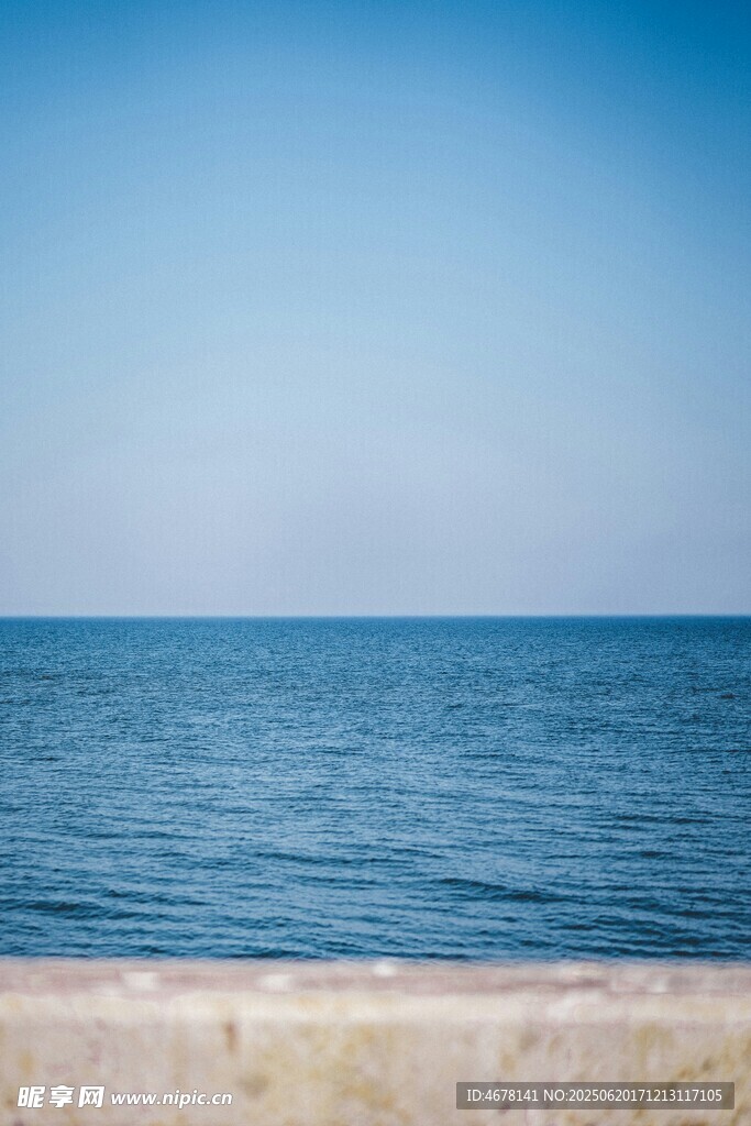 海邊景致寧靜藍色海洋