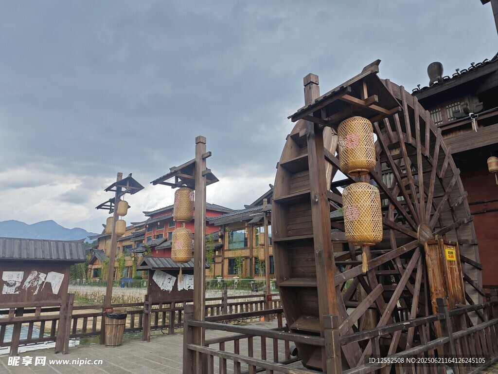古色古香的水車景觀