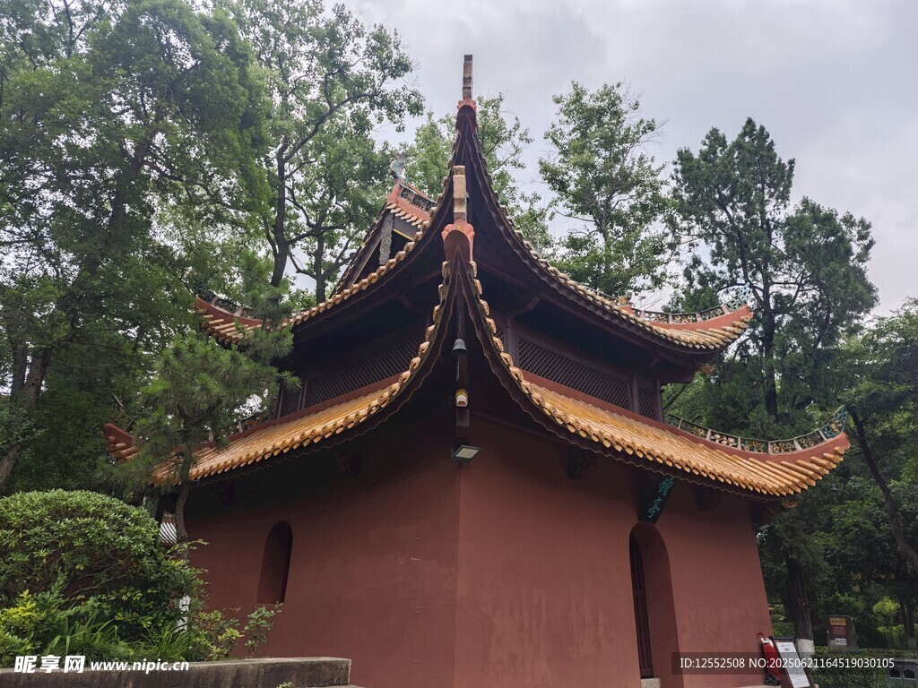 中式古亭