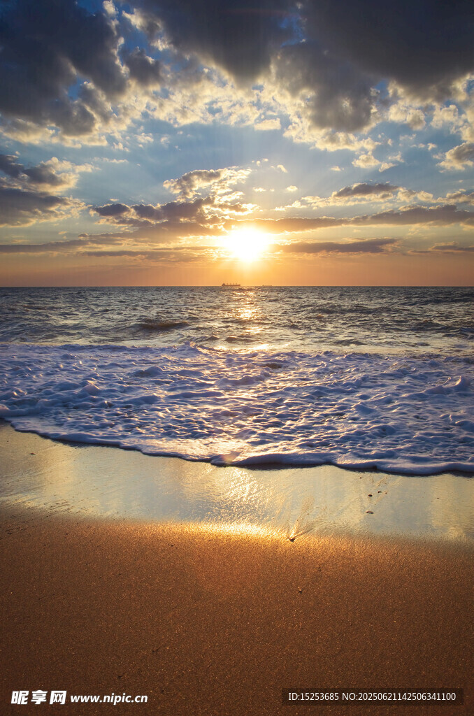 海邊日落美景