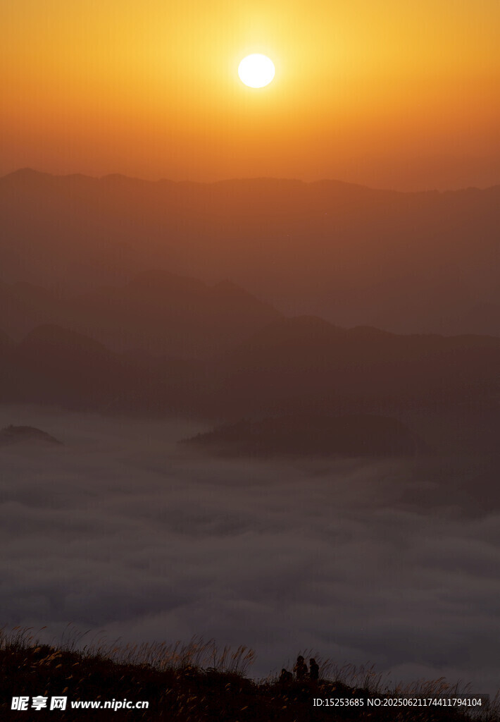 日出云海壯麗景觀