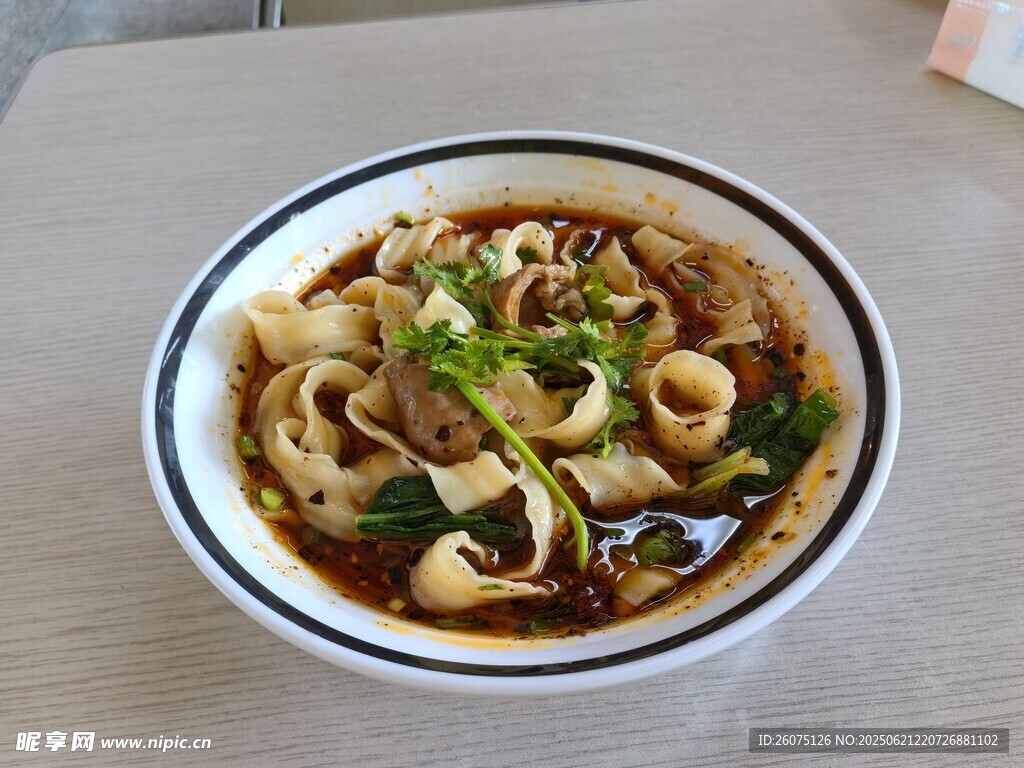 美味刀削面