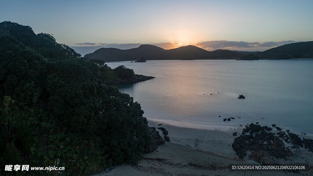 海邊日落美景