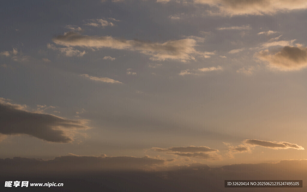 夕陽下的天空美景