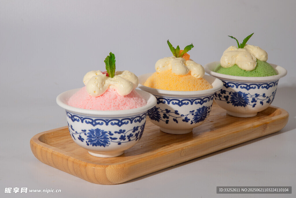 青花瓷碗 多彩冰淇淋