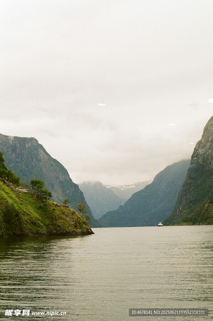 峽灣山水美景