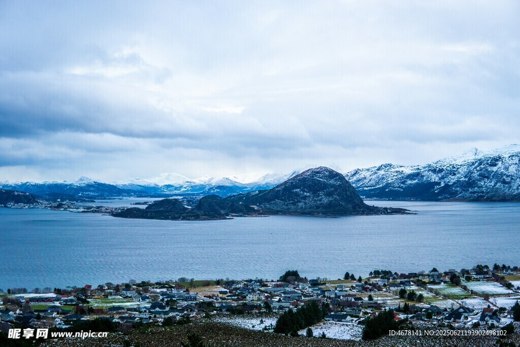 北歐小鎮湖畔風光美景
