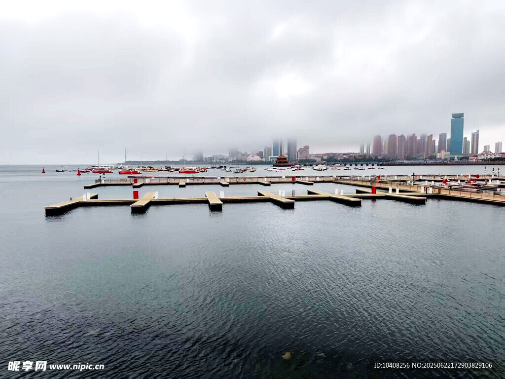 海濱碼頭景觀