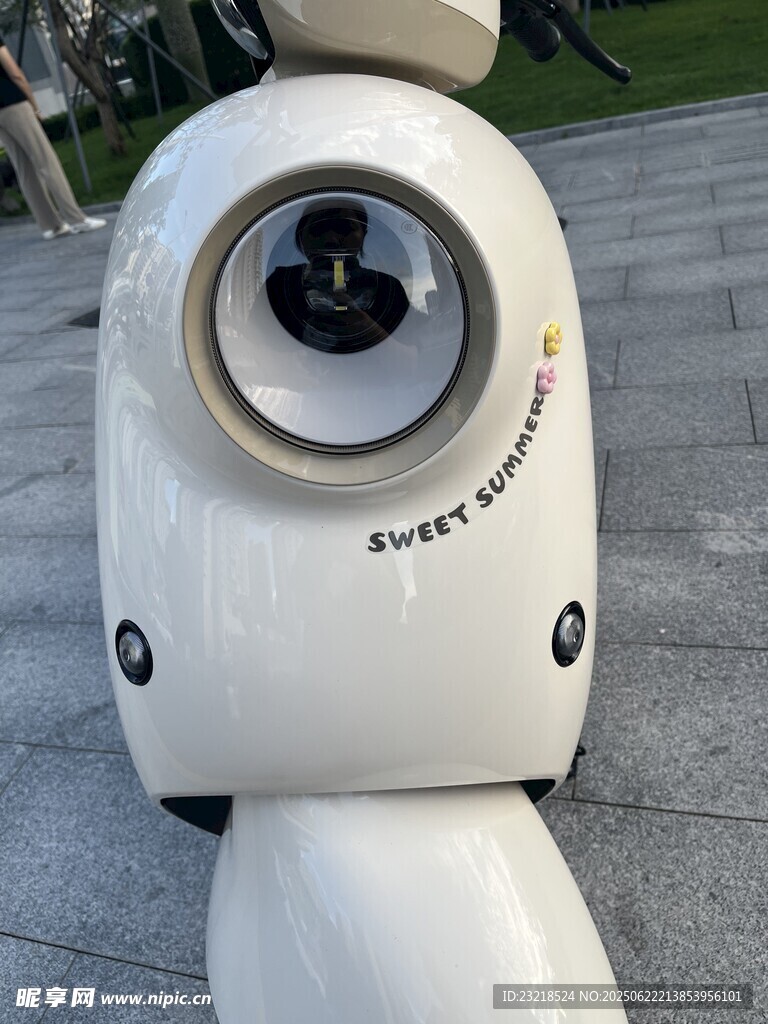電動車