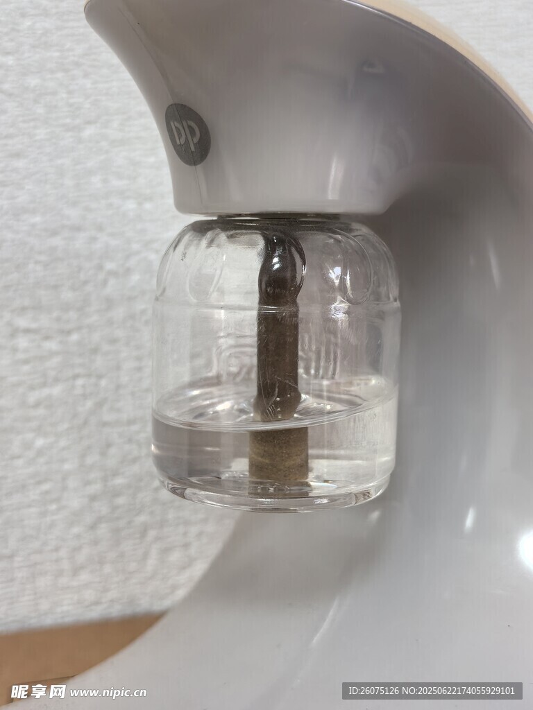 透明容器內(nèi)的機(jī)械部件