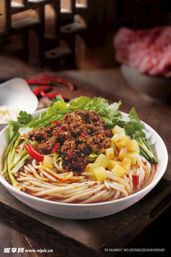 肉醬拌粉 桂林米粉