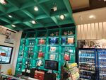 電子產(chǎn)品陳列展示區(qū)