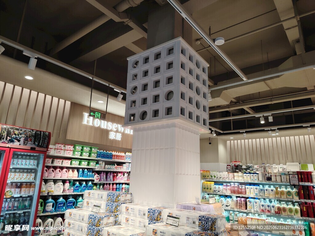 超市內景