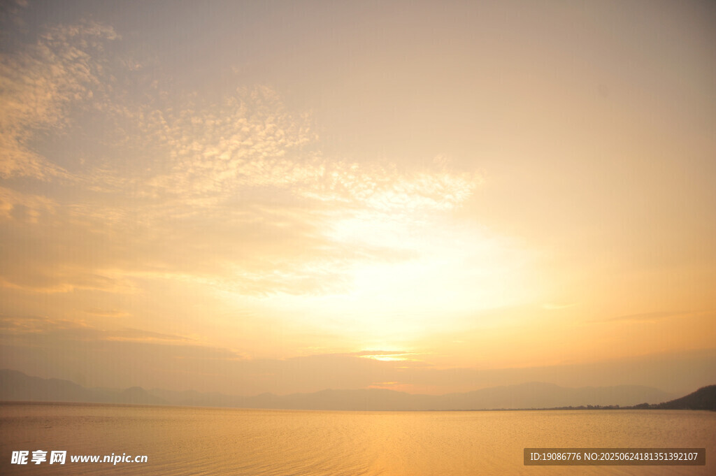 海上日出美景