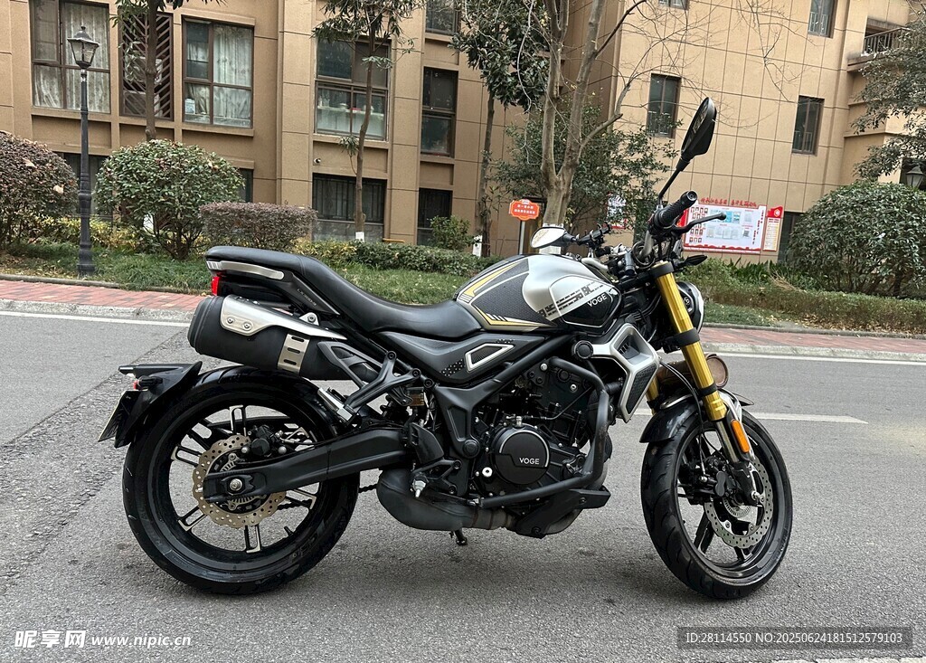 炫酷街頭摩托車