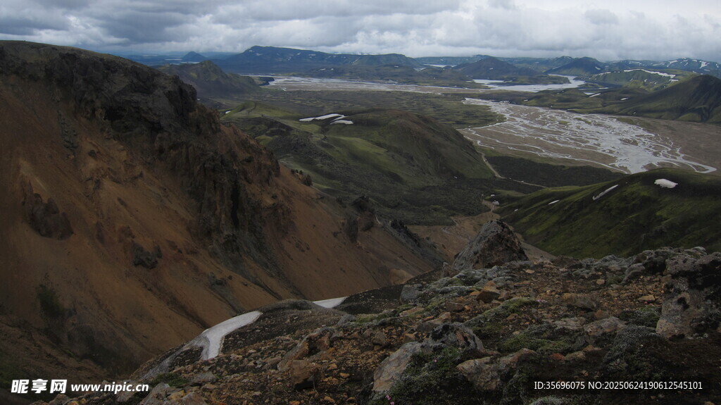 壯麗山谷景觀
